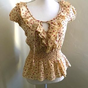 Vintage Ivory Flower Top Stretchy Waist